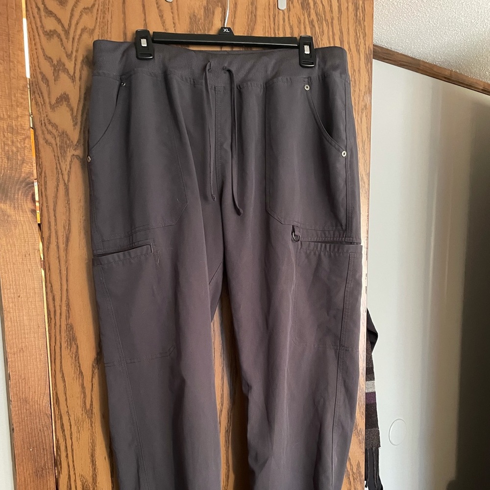Scrub pants